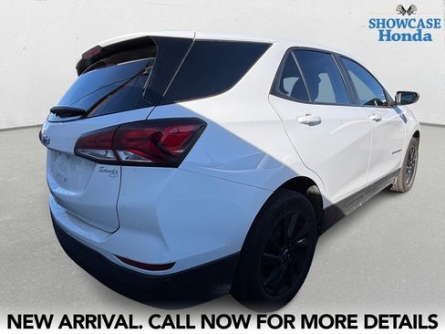 Used 2024 Chevrolet Equinox LS w/ LS Convenience Package image 5