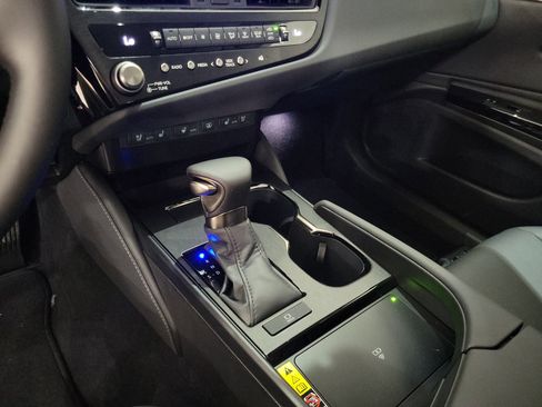 New 2025 Lexus ES 350 w/ Premium Package image 17