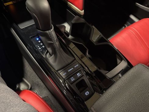 Used 2025 Toyota Camry XSE image 30