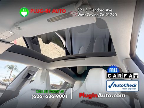 Used 2025 Tesla Model 3 Performance AWD/4WD image 9