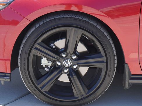 Used 2025 Honda Accord Sport image 4