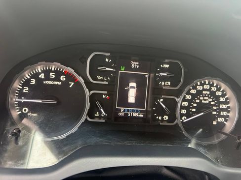 Used 2021 Toyota Tundra SR5 AWD/4WD image 9