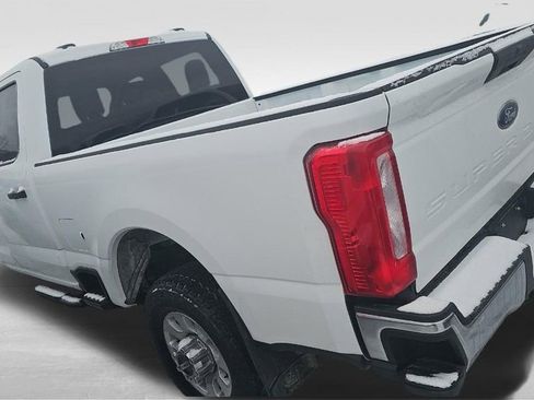 Certified 2024 Ford F250 XLT w/ FX4 Off-Road Package image 3