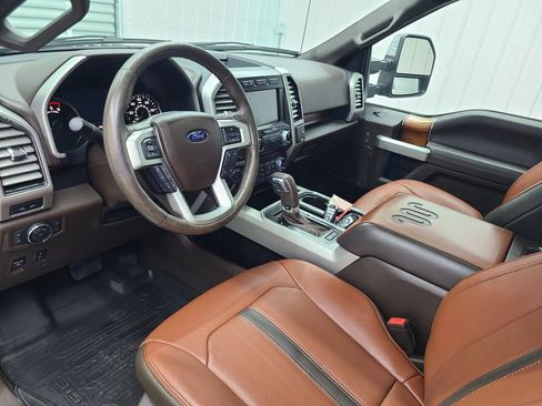Used 2018 Ford F150 King Ranch w/ Equipment Group 601A Luxury AWD/4WD image 23