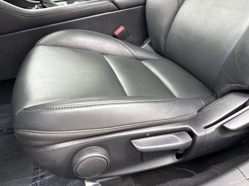 Used 2024 MAZDA MAZDA3 s FWD image 34