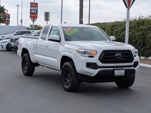 Used 2023 Toyota Tacoma SR RWD image 3