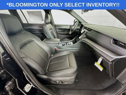 New 2025 Jeep Grand Cherokee L Limited image 30