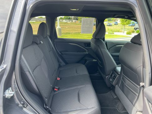 Used 2026 Subaru Forester Premium AWD/4WD image 26