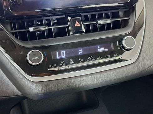 Used 2024 Toyota Corolla LE FWD image 21