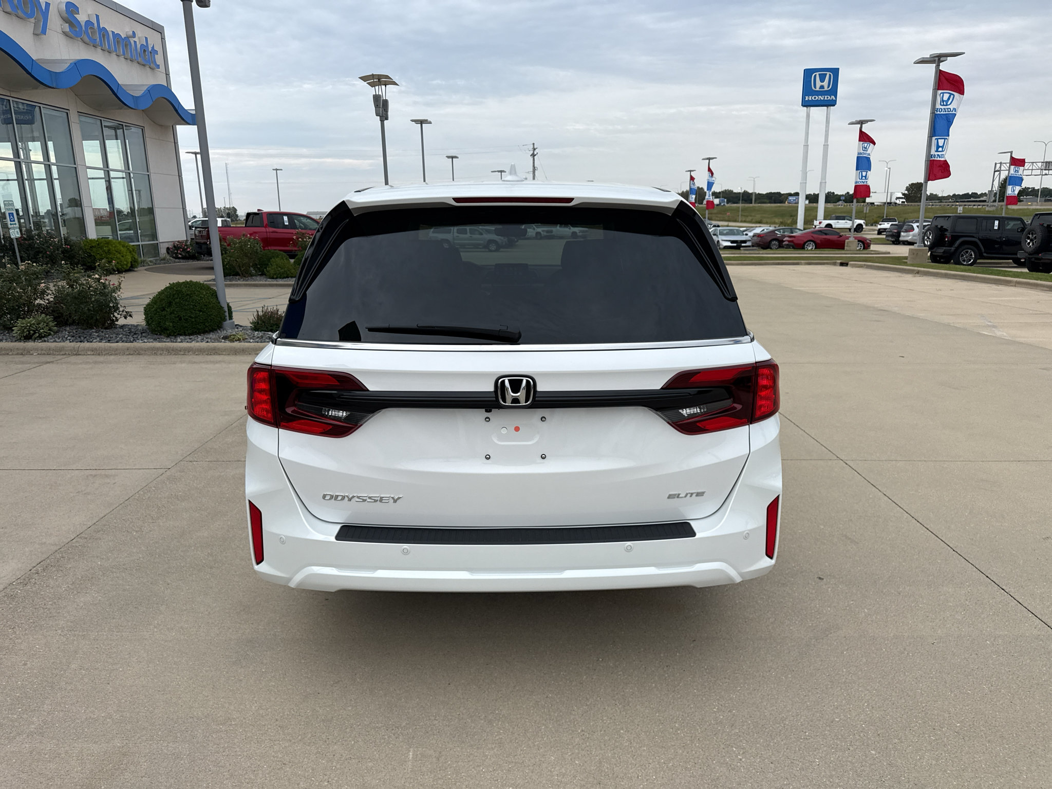 New 2027 Honda Odyssey Elite image 25