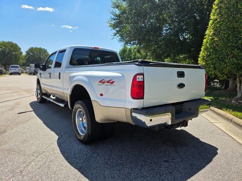 Used 2009 Ford F350 Lariat image 3