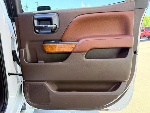 Used 2016 Chevrolet Silverado 2500 High Country w/ Duramax Plus Package AWD/4WD image 37