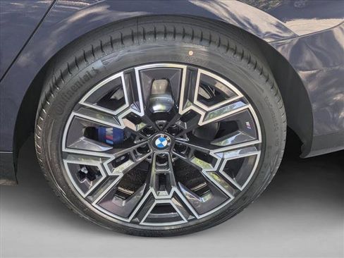 Used 2026 BMW 530i w/ M Sport Package image 10
