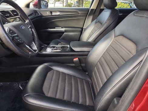 Used 2018 Ford Fusion SE w/ Equipment Group 201A image 33