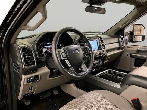 Used 2022 Ford F350 XLT w/ XLT Premium Package AWD/4WD image 12