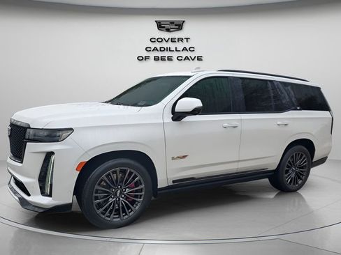 Certified 2023 Cadillac Escalade V w/ LPO, Floor Liner Package image 4