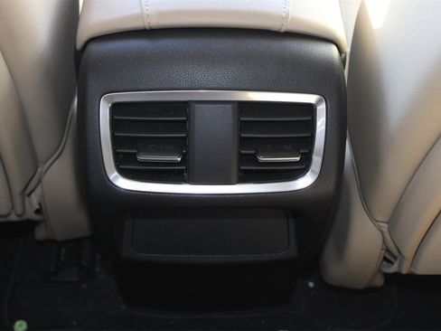 Used 2023 Acura RDX FWD image 12