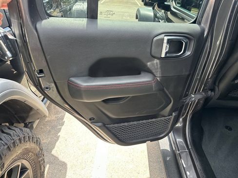 Used 2023 Jeep Wrangler Unlimited Rubicon w/ LED Lighting Group AWD/4WD image 33