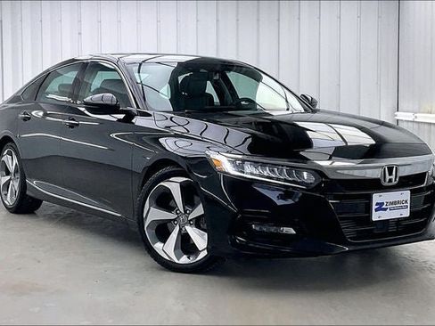 Used 2019 Honda Accord Touring image 35