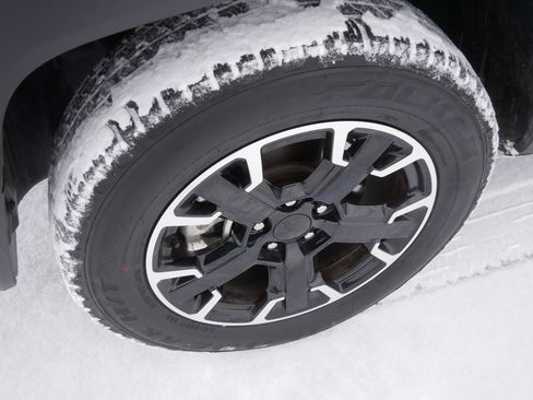 Certified 2023 Jeep Renegade Trailhawk w/ Sun/Sound Group image 16