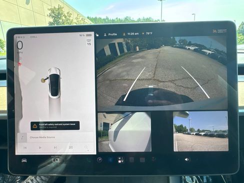 Used 2023 Tesla Model 3 Standard Range RWD image 28
