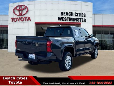 Certified 2024 Toyota Tacoma SR5 w/ SR5 Upgrade Package AWD/4WD image 12
