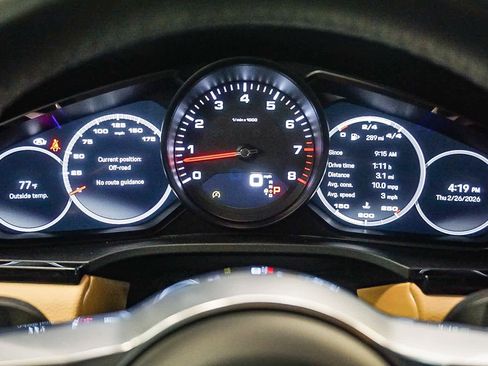 Used 2022 Porsche Cayenne Platinum Edition image 24