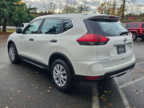 Used 2017 Nissan Rogue S image 5