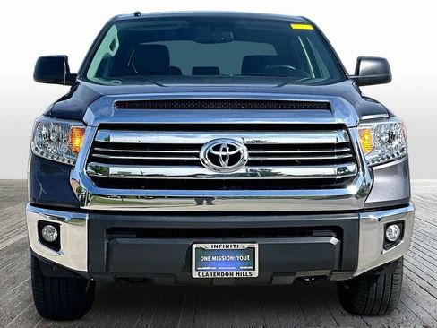 Used 2016 Toyota Tundra SR5 w/ SR5 Upgrade Package AWD/4WD image 2