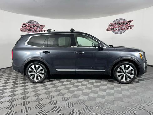 Used 2022 Kia Telluride EX w/ EX Premium Package image 8