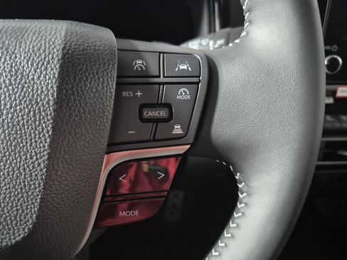 New 2026 Toyota Camry Hybrid FWD image 20