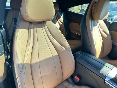 Certified 2025 Mercedes-Benz CLE 300 4MATIC Coupe image 32