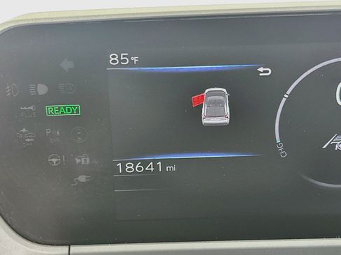 Used 2023 Toyota bZ4X FWD image 19
