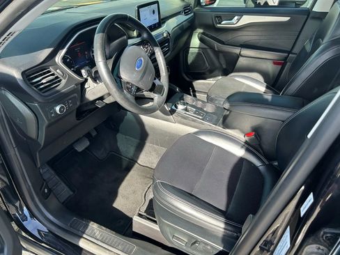 Used 2021 Ford Escape SEL image 19