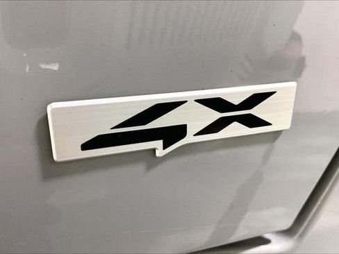 Used 2023 Kia Sorento SX image 8