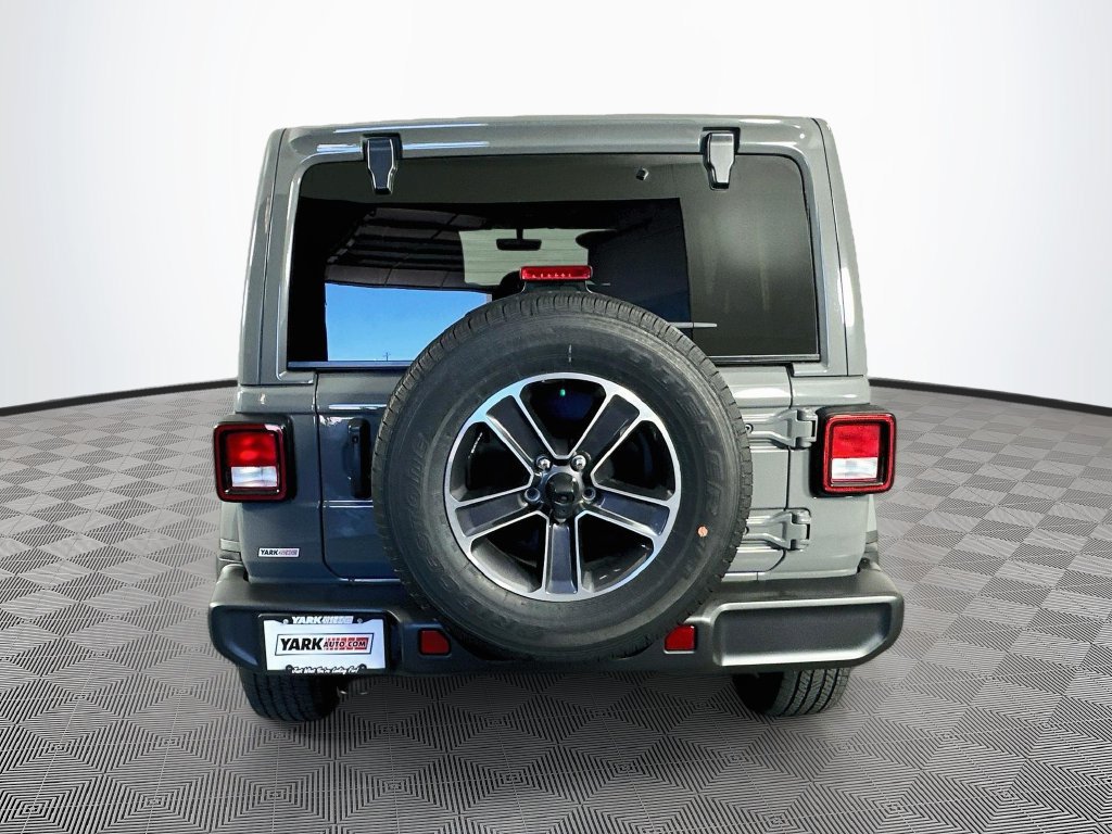 Certified 2023 Jeep Wrangler Unlimited Sahara AWD/4WD image 10