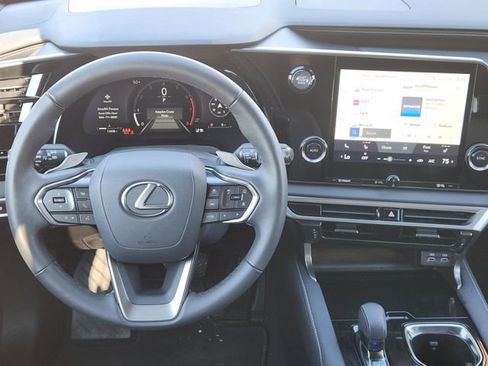 Used 2025 Lexus RX 350 FWD w/ Technology Package image 31