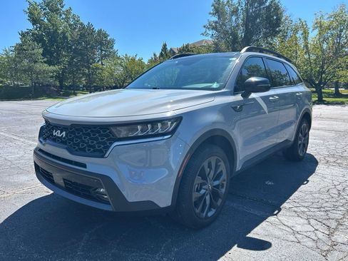 Certified 2023 Kia Sorento X-Line EX AWD/4WD image 3