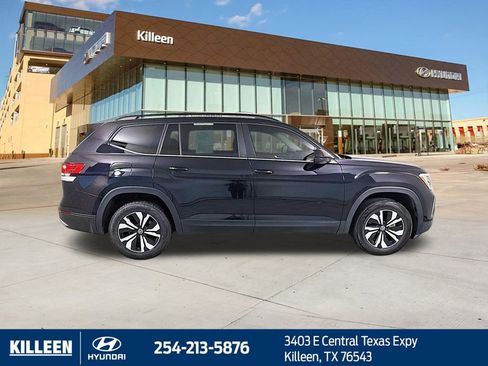Used 2024 Volkswagen Atlas SE image 9