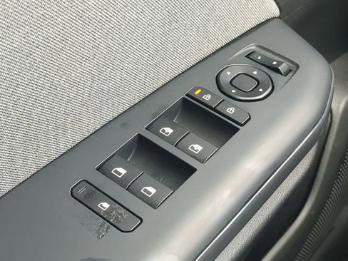Used 2025 Kia K4 EX image 21