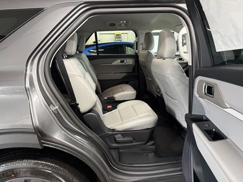 New 2026 Ford Explorer Active AWD/4WD image 25