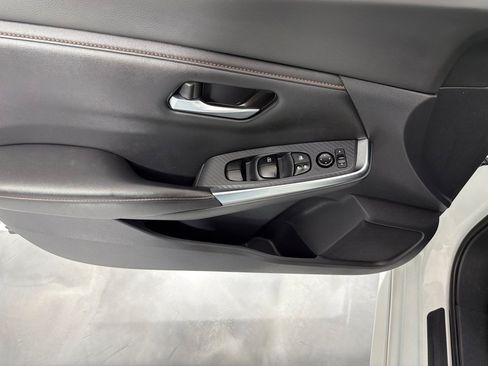 Used 2022 Nissan Sentra SR FWD image 11