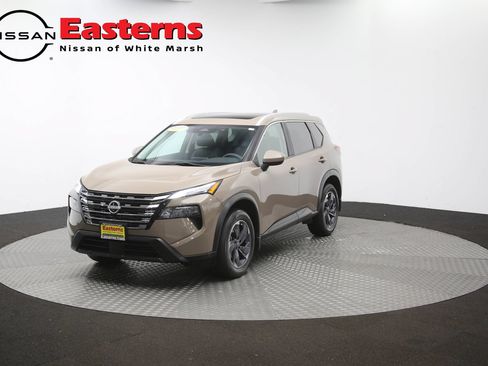 Used 2024 Nissan Rogue SV w/ SV Premium Package FWD image 54