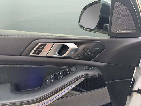 Used 2024 BMW X5 sDrive40i w/ M Sport Package image 39