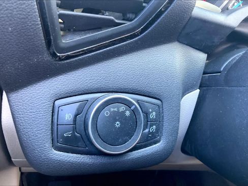 Used 2017 Ford Escape Titanium AWD/4WD image 35