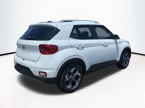 New 2026 Hyundai Venue SEL FWD image 5