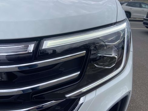 New 2026 Volkswagen Atlas SE image 5