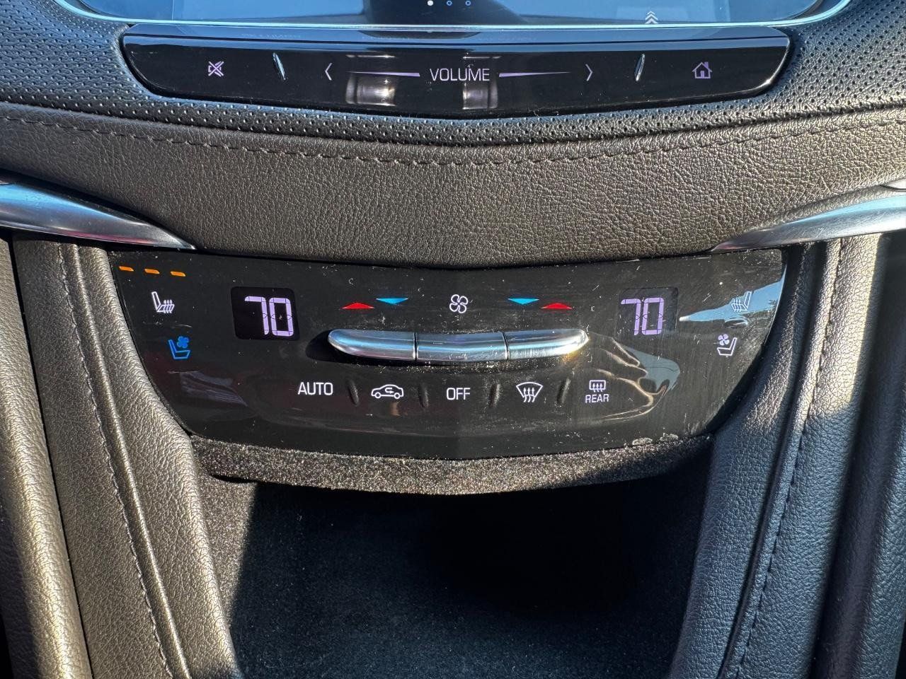 Used 2018 Cadillac XT5 Premium Luxury FWD image 22