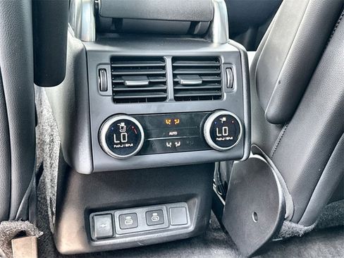 Certified 2025 Land Rover Discovery S image 16