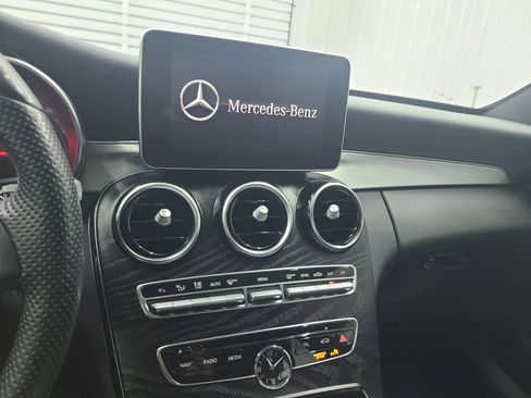 Used 2018 Mercedes-Benz C 300 4MATIC Sedan image 26